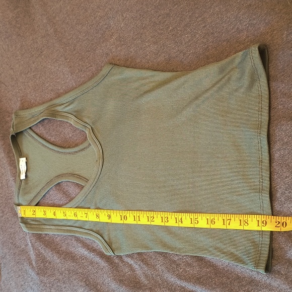 NWOT green tank top - Picture 4 of 4